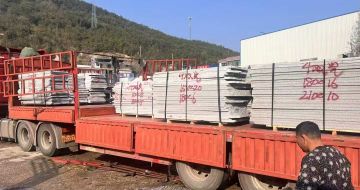 龙岩 芝麻灰花岗岩光面毛板出货日常