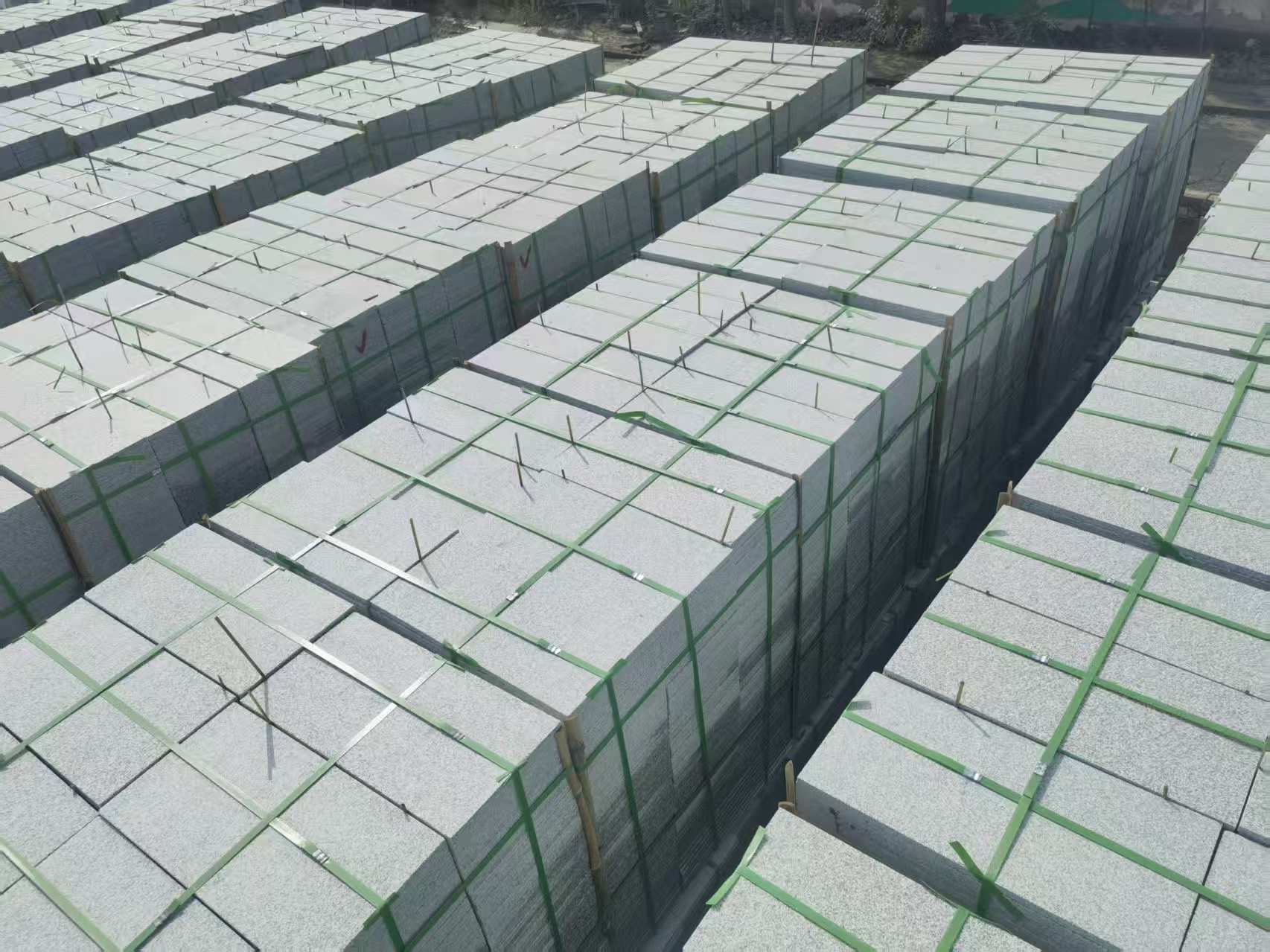 龙岩 芝麻白1.8公分火烧300*600地铺，清仓大甩卖