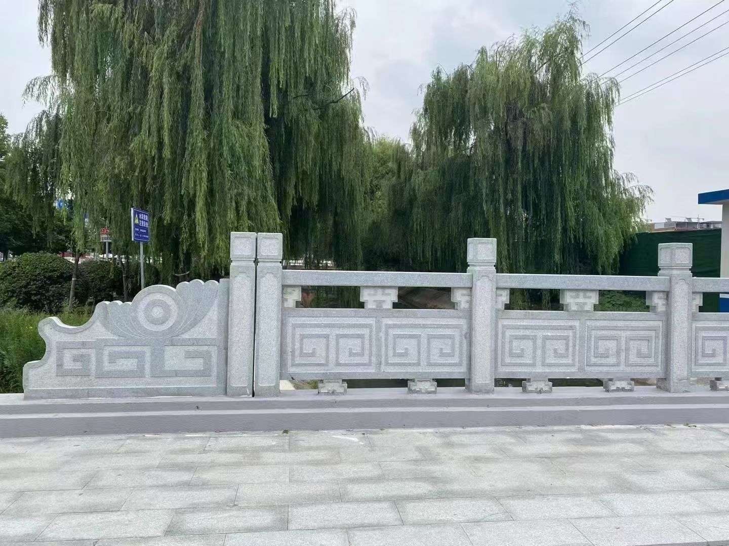 龙岩 芝麻灰桥栏杆、河道栏杆安装效果