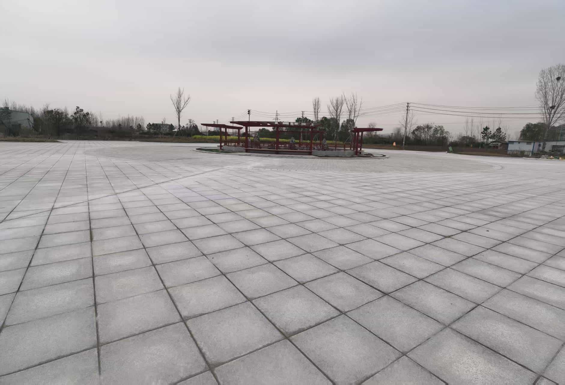 龙岩 芝麻白火烧面-公园广场地铺效果