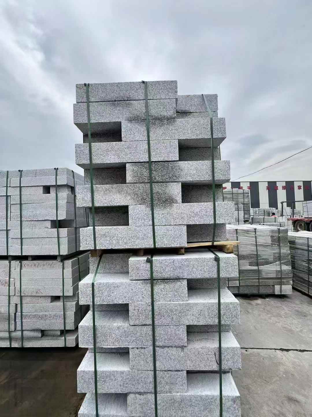 龙岩 芙蓉白路沿石