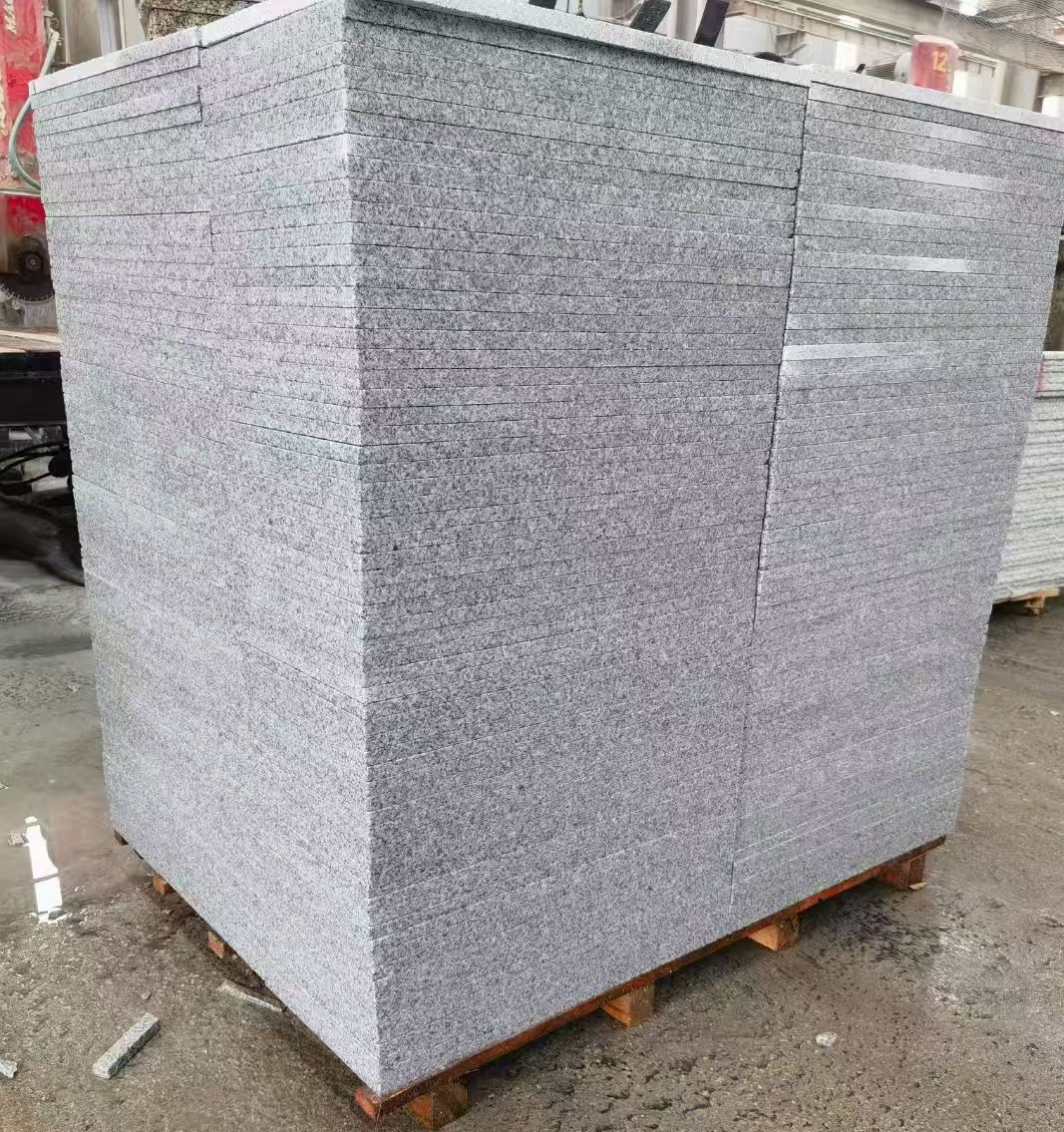龙岩 火烧面地铺石，街道广场园林市政工程板，1.8~5.0厚均有现货