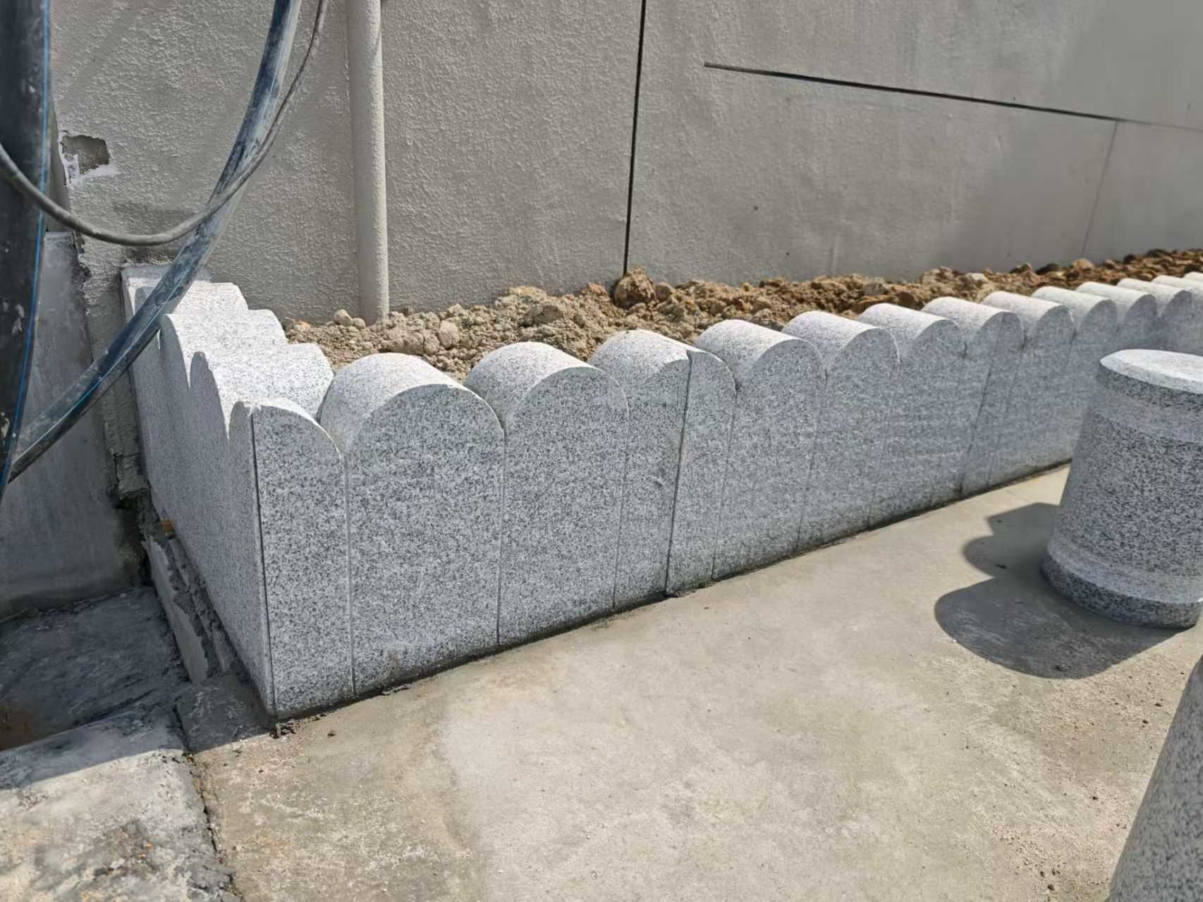 龙岩 芝麻白花岗岩花边石铺装效果图